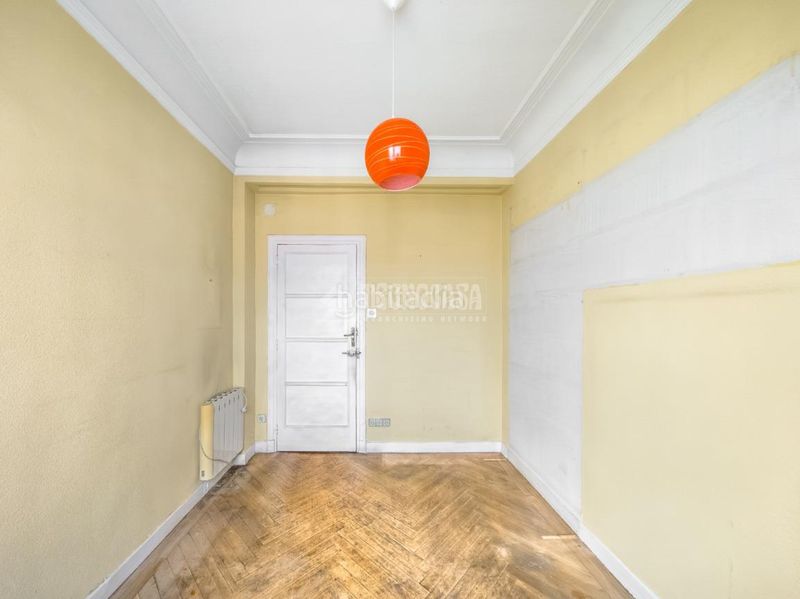 Foto f8877bde-26c3-44f2-9140-de092cbbf40e. Pis a Vallehermoso Madrid