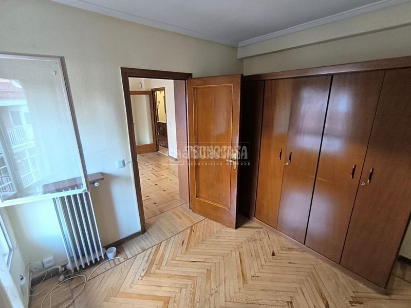 Foto 0ea16e97-36fe-4922-ad00-361b7da68d28. Pis amb calefacció a Quintana Madrid