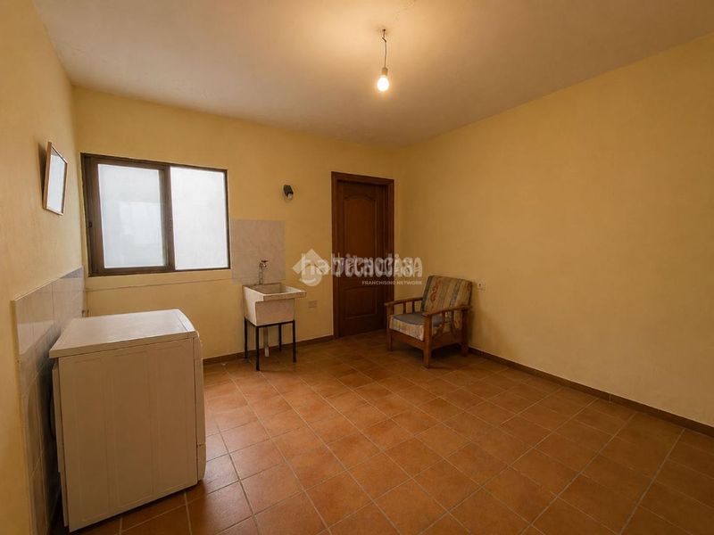 Foto 3ced4413-231e-4460-9c40-c291b95fec71. Casa aparellada a Centro Orotava (La)