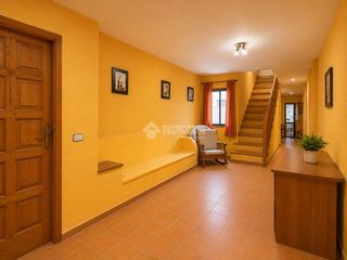 Doppelhaus  C. hermano pedro bethencourt. Casa en venta en la orotava