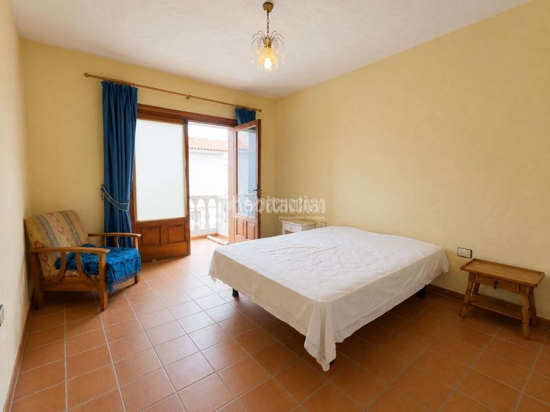 Foto 6da23e09-fd17-42e4-913b-42f855491433. Casa aparellada a Centro Orotava (La)