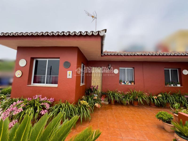 Foto 95374f12-5002-4010-ab9b-5498e1b2f717. Casa  en venta en la orotava en El Bebedero - Pinolere - Aguamansa Orotava (La)