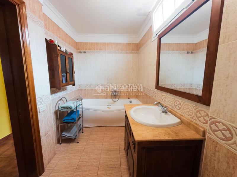Foto 6f3b04db-cce0-42a2-8c15-5b6fc48f547e. Casa con parcheggio in Centro Orotava (La)
