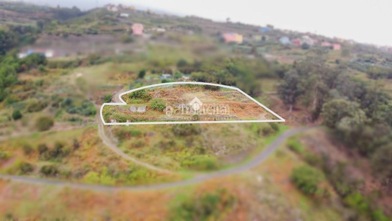 Foto df876534-88ea-430e-abd6-234df01e2544. Finca rústica a La Perdoma - San Antonio - Benijos Orotava (La)