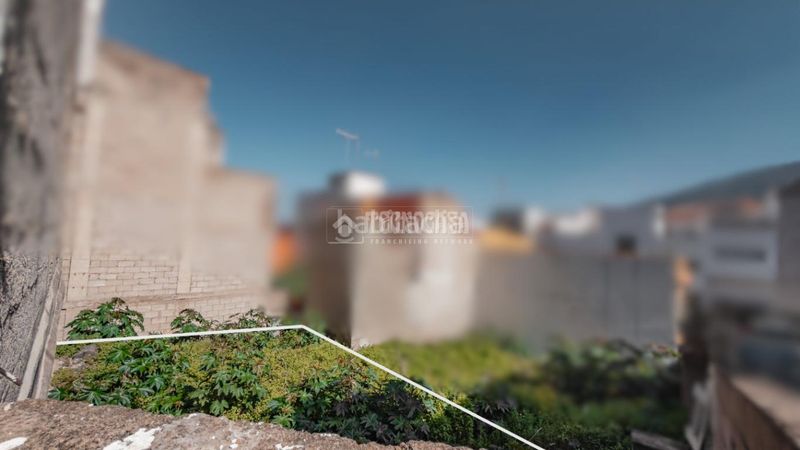 Foto f320811b-6c99-4d15-83ff-fa6c2f45466f. Terreny residencial a Centro Orotava (La)