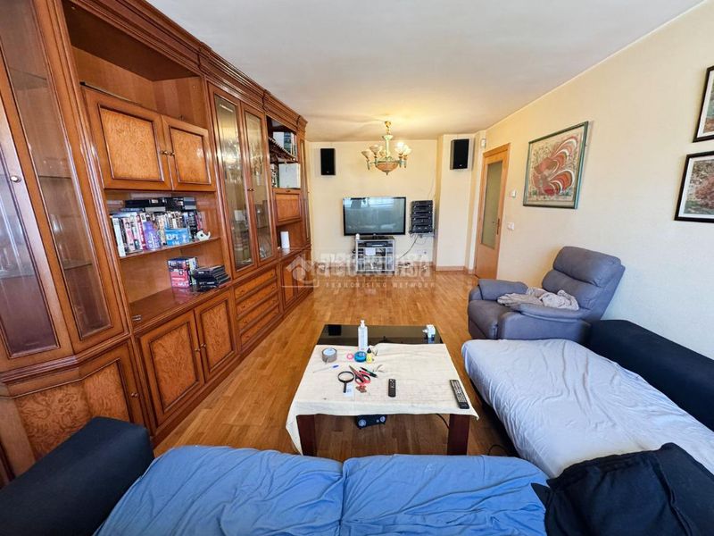 Foto ae64be97-a5e7-41ce-aa64-71f33e21ce9c. Piso  en venta en Utebo