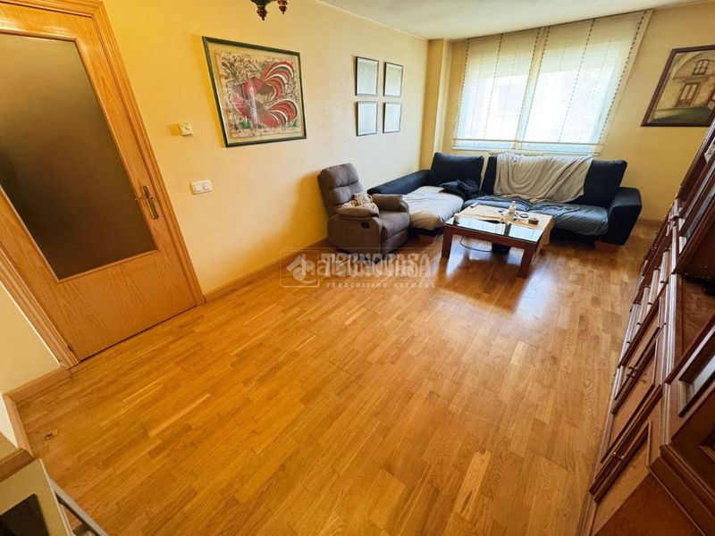 Foto fb5b0e63-aa24-453e-8a30-2d9878df4e16. Piso  en venta en Utebo