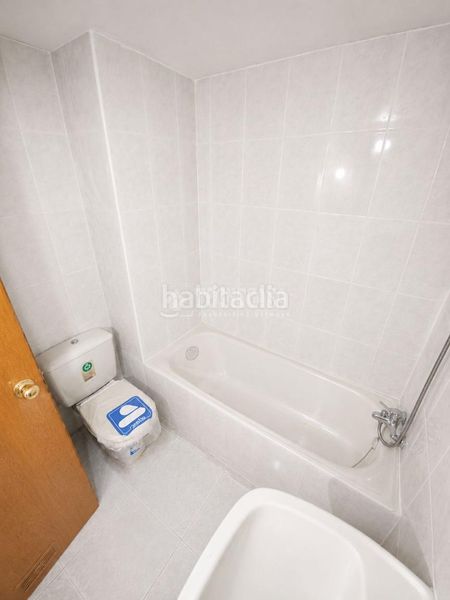 Foto 450eb51f-3b5e-4688-90f2-c23e3d4cd42a. Pis amb aparcament piscina a Utebo