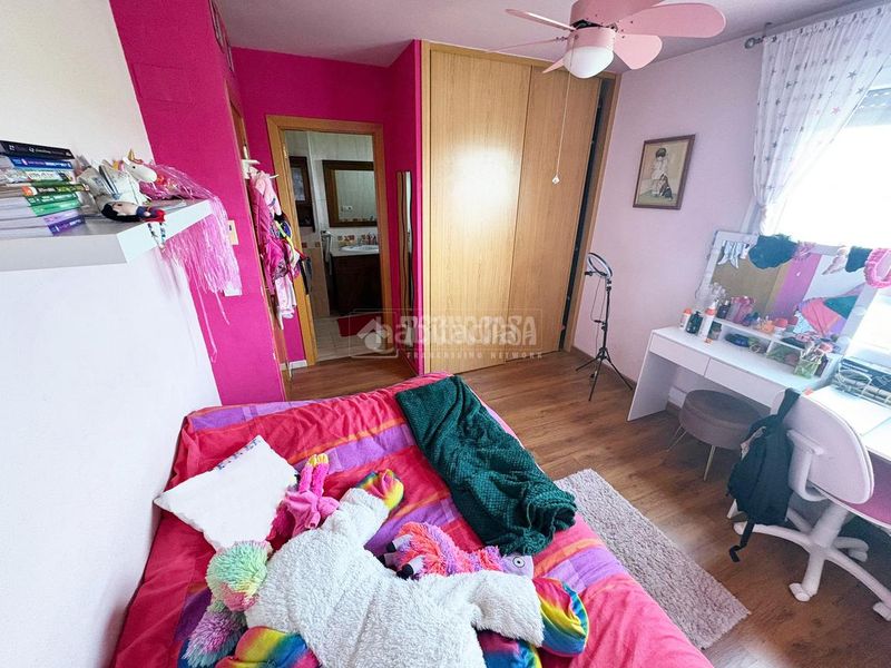 Foto 1717c2d6-cc26-4967-9c63-de33ff959f79. Casa aparellada amb calefacció aparcament a Alfonso Zaragoza