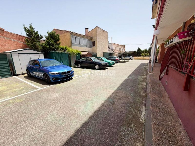 Foto a35a7ccf-fe65-4c5c-92e6-2c39dcee30de. Pis amb aparcament a Venta del Olivar Zaragoza