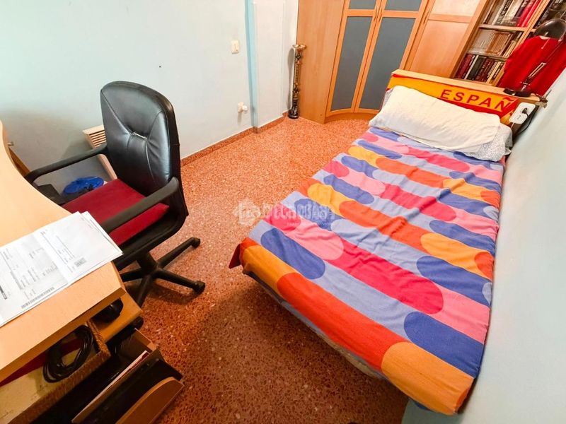 Foto a80d6b15-a33b-4165-9fde-c6ab1cadf1e8. Pis amb aparcament a Venta del Olivar Zaragoza