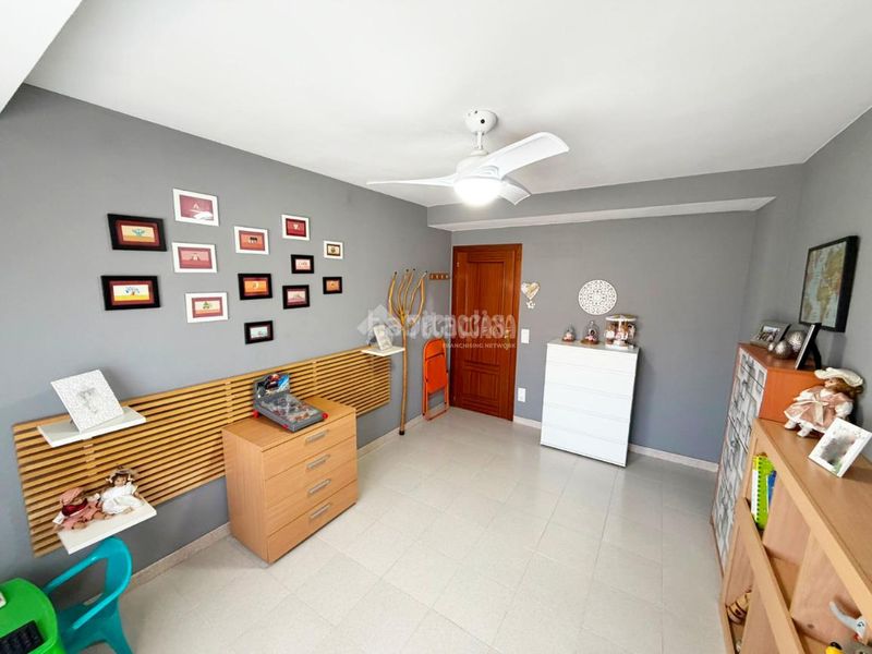 Foto 119608db-02b1-4655-a913-27ae47a055a2. Casa aparellada amb calefacció piscina a Santa Isabel Zaragoza