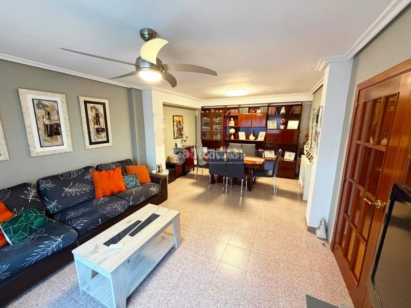 Foto 1b9e60df-ced3-4bd9-9344-5cb34636faa5. Casa aparellada amb calefacció piscina a Santa Isabel Zaragoza