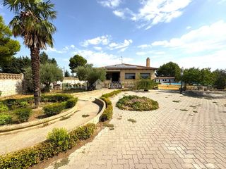 Haus in Peñaflor. Casa en venta en zaragoza