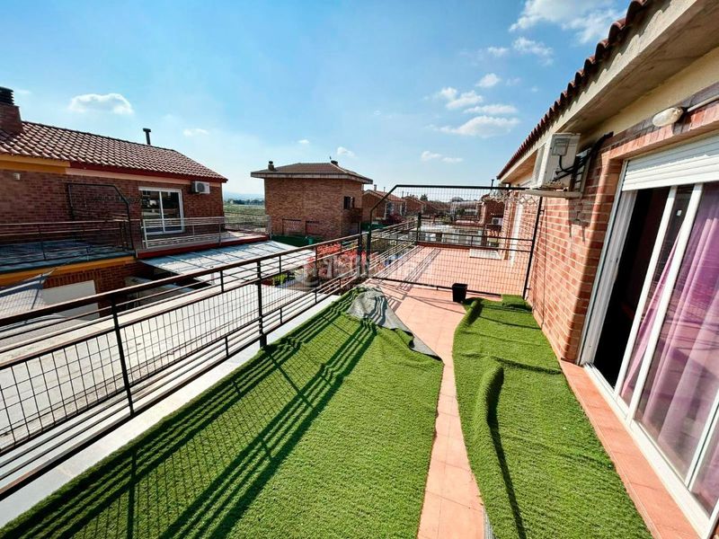 Foto 73d9190b-5ea2-43e2-a574-1226718c1386. Casa amb calefacció aparcament piscina a Puebla de Alfindén (La)