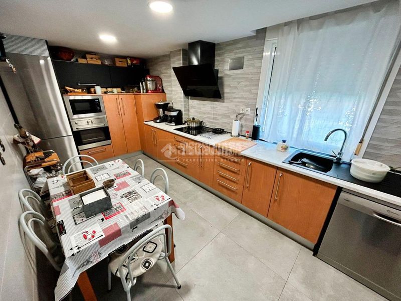 Foto a8a22474-8983-484f-abaa-a801aeb22d24. Casa amb calefacció aparcament piscina a Puebla de Alfindén (La)