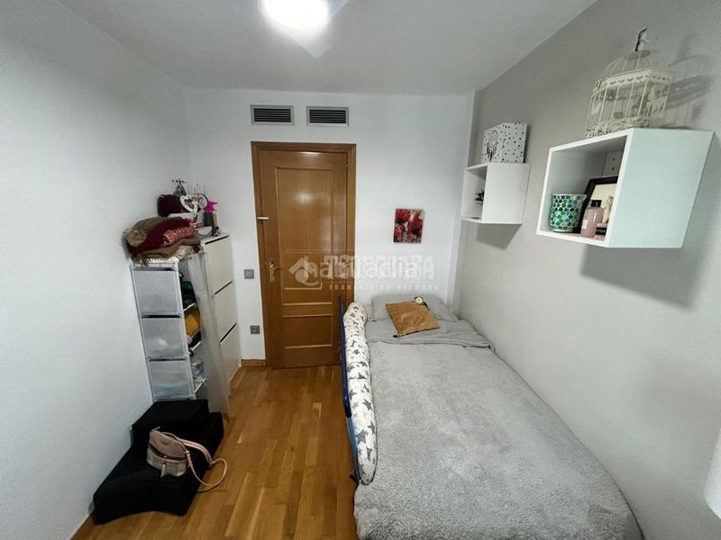 Foto 475dd8c2-5fe2-4fca-be0e-ce15f1b5834f. Casa aparellada amb calefacció aparcament a Santa Isabel Zaragoza