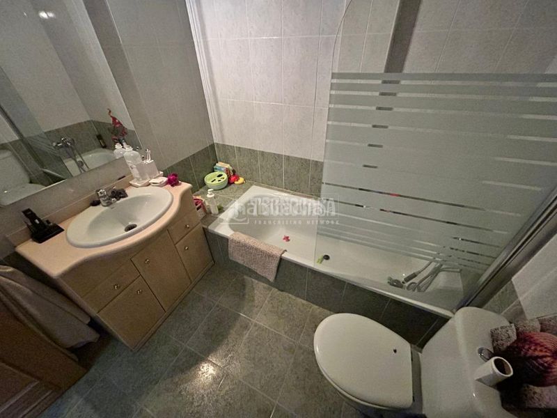 Foto 4d83e206-3fd5-4c3b-bcfa-e306ac6f13ec. Casa aparellada amb calefacció aparcament a Santa Isabel Zaragoza