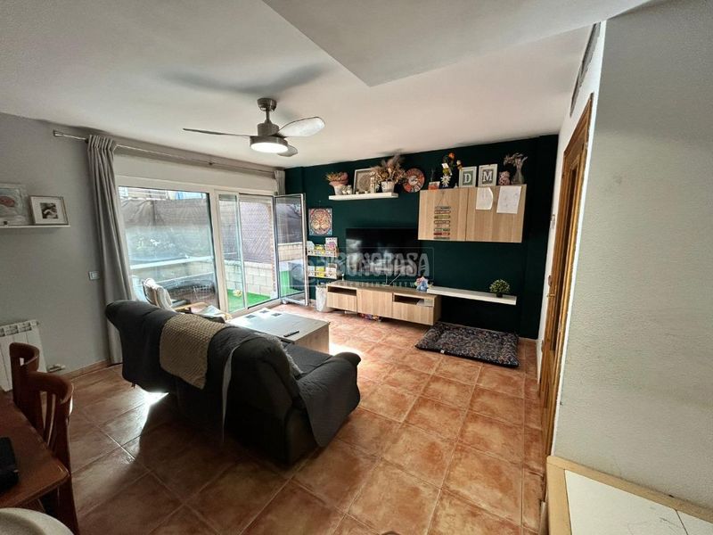 Foto 89edef84-f2b6-477c-9623-c6aebe0f0640. Casa aparellada amb calefacció aparcament a Santa Isabel Zaragoza