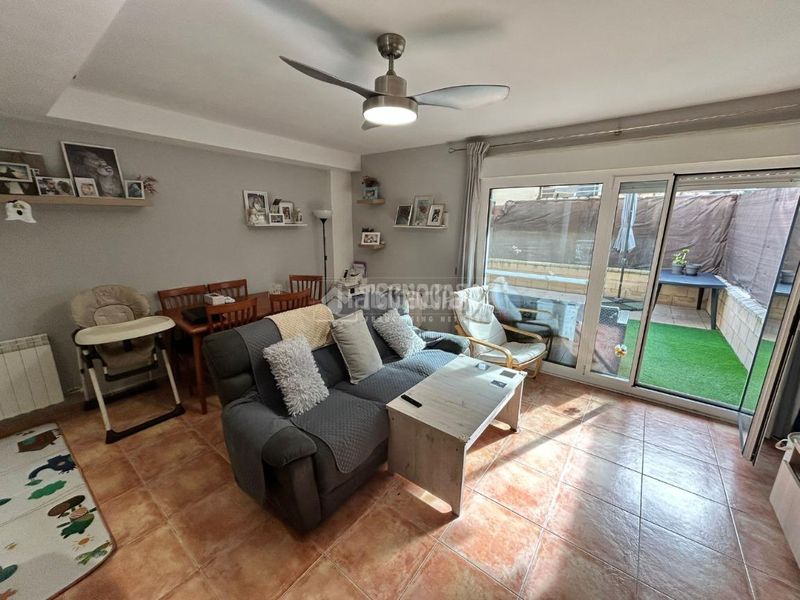 Foto dd281f52-8869-4423-81bd-327c2b5d8e35. Casa aparellada amb calefacció aparcament a Santa Isabel Zaragoza