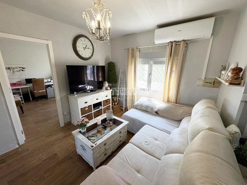 Foto 1bfccbd1-7aba-4747-821b-a5468be2b2c4. Casa amb aparcament piscina a Peñaflor Zaragoza