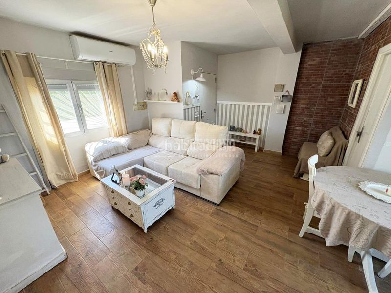 Foto 5ced60fb-7bdd-4332-a32e-1ee530ae6447. Casa amb aparcament piscina a Peñaflor Zaragoza