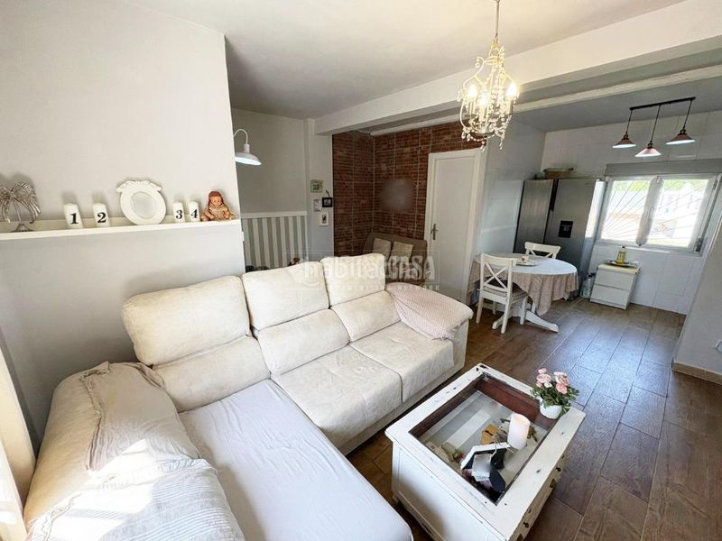 Foto 64df06a7-d175-4d22-ac97-0b8903b5a855. Casa amb aparcament piscina a Peñaflor Zaragoza