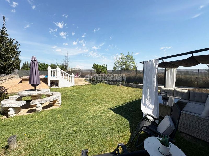 Foto 64f11297-cb6c-4dc7-a264-bd5684265873. Casa amb aparcament piscina a Peñaflor Zaragoza