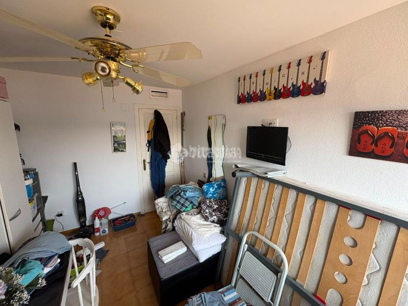 Foto 901c815c-8371-47ca-b85b-9528cc081c6a. Casa aparellada amb aparcament piscina a Movera Zaragoza