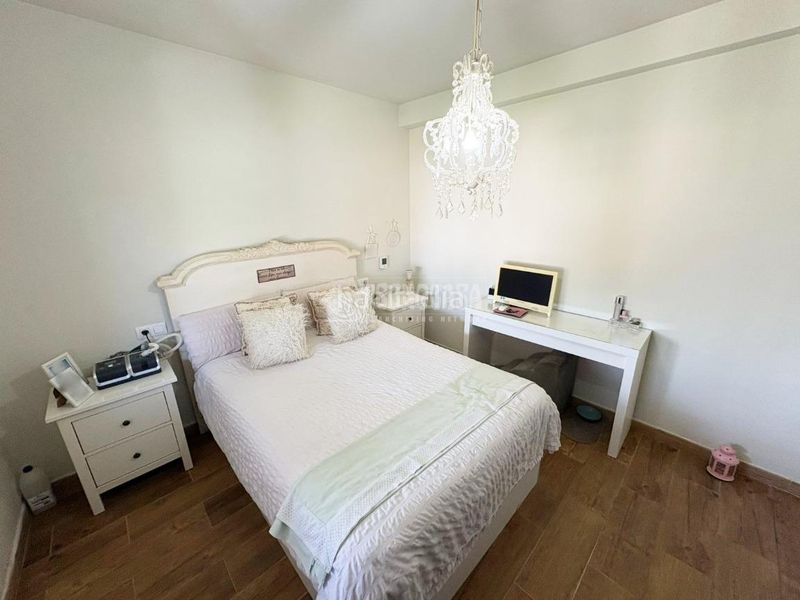 Foto b4dceab3-1d9a-4eb1-84c2-3183d988c73e. Casa amb aparcament piscina a Peñaflor Zaragoza