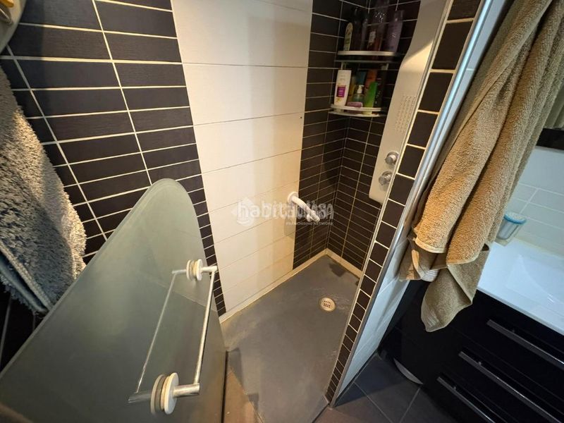 Foto b6daebb2-adbd-4648-b3b1-ea9b3182743d. Casa aparellada amb aparcament piscina a Movera Zaragoza