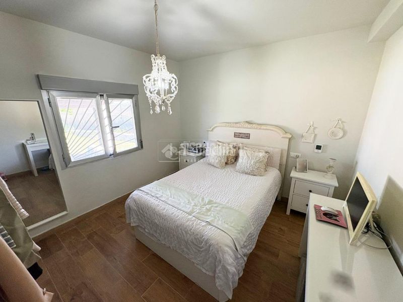 Foto b7ccb50f-a229-4f99-91e4-f34b544d6325. Casa amb aparcament piscina a Peñaflor Zaragoza