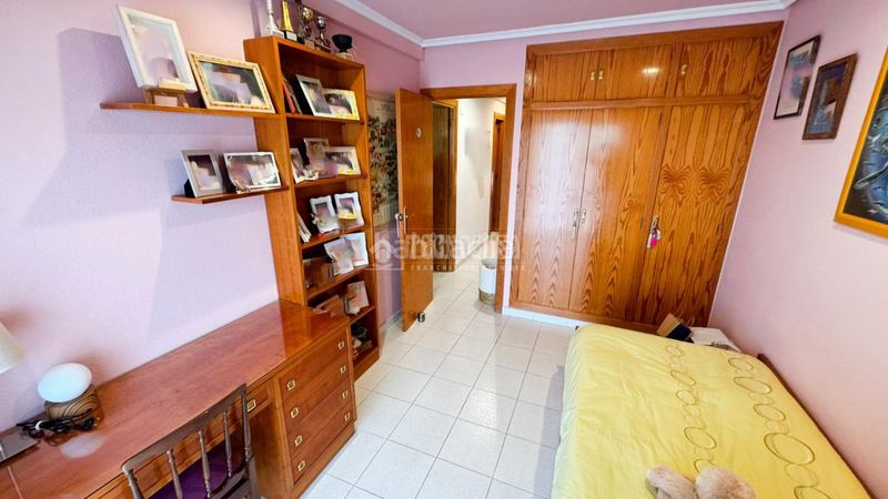 Foto 350a40bf-6ae3-48e2-b6f7-6977da68b98e. Casa aparellada amb aparcament piscina a Cartuja Baja Zaragoza