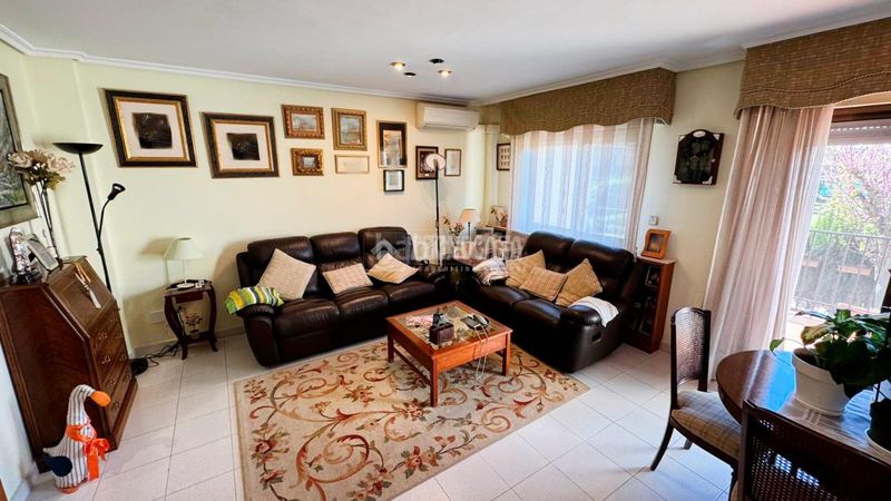 Foto 45b7ade1-6bd6-4c8b-afcd-c35140a7e70b. Casa aparellada amb aparcament piscina a Cartuja Baja Zaragoza