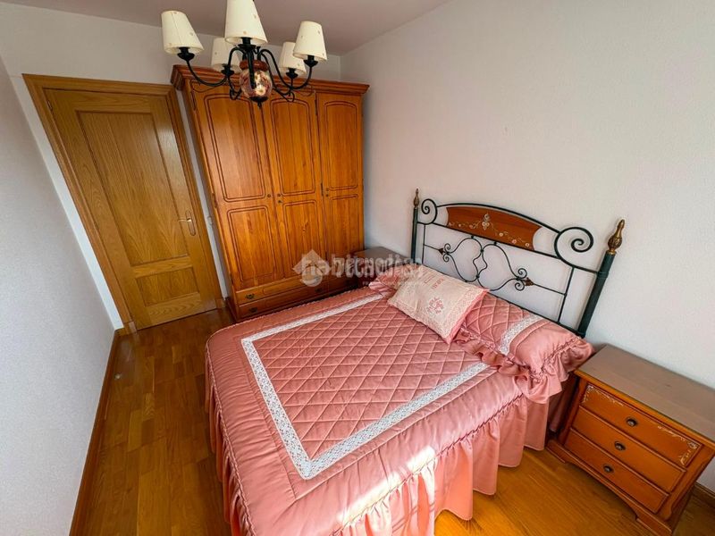 Foto 49843b9e-349d-407c-aa3d-c28d3fbfe9b9. Casa aparellada amb aparcament a Santa Isabel Zaragoza