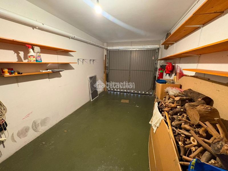 Foto 5a84a2d4-123e-4040-8da9-adfa4099254e. Casa aparellada amb aparcament a Santa Isabel Zaragoza