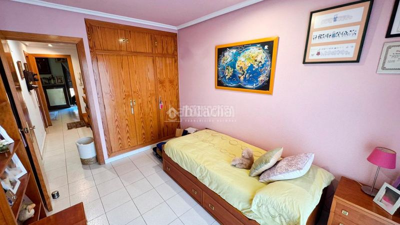 Foto bb3b1ecc-a611-4a94-8e86-875ddd390d4d. Casa aparellada amb aparcament piscina a Cartuja Baja Zaragoza