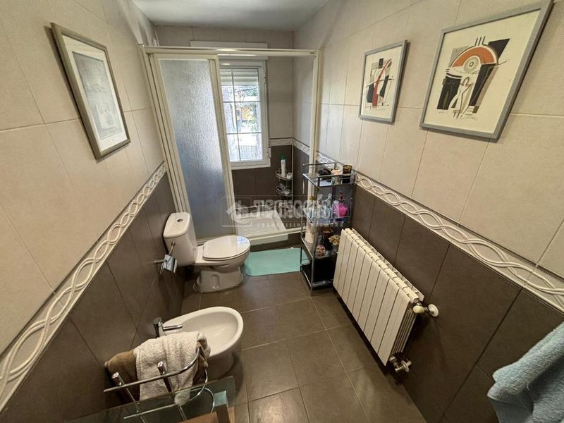 Foto b813afee-3dab-479d-bb38-7ed9045b7200. Casa a Muela (La)