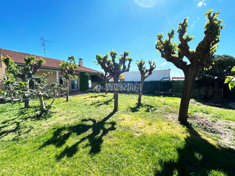 Foto 990faf8f-5dab-4e7f-a7e0-27103f7b75f1. Casa amb calefacció a Osera de Ebro