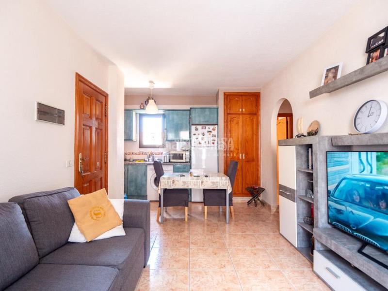 Foto d6846d8c-c563-4ba3-8af5-f5f2f139c492. Piso  en venta en Casco Urbano Adeje