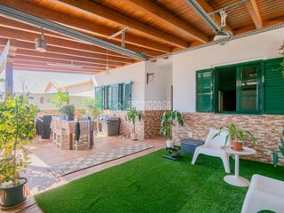 Towny house in Casco Urbano. Casa en venta en adeje