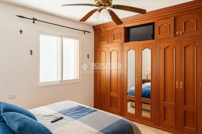 Foto 12a4112d-6611-4b2f-89c9-98bf7dfef2f5. Masia amb aparcament a Casco Urbano Adeje