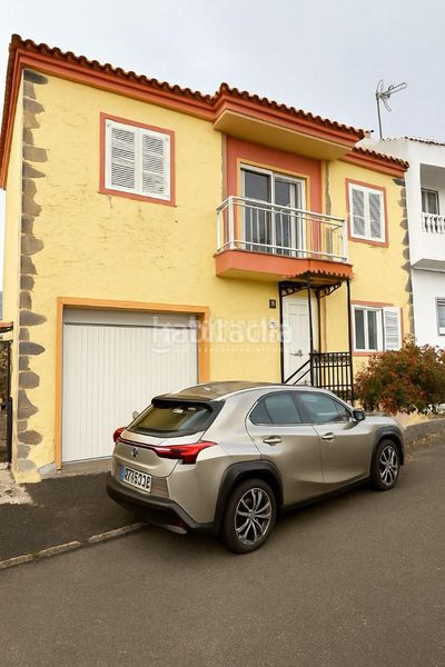 Foto 9975ac0c-96bf-4541-a40a-7181bd335b4d. Masia amb aparcament a Casco Urbano Adeje