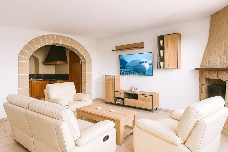 Foto b24ad5de-27db-4087-879b-37ebf1bf5742. Masia amb aparcament a Casco Urbano Adeje