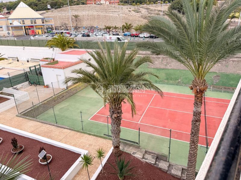 Foto 18da03da-4b49-42ab-ab85-6c05098e5422. Piso  en venta en Playa de las Américas Adeje