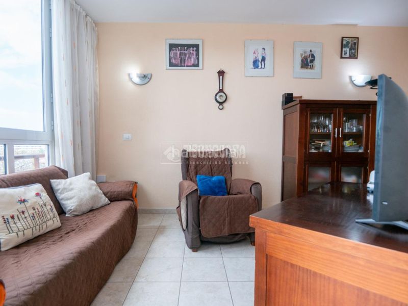 Foto be50c595-a960-408e-89a2-0b417deb1163. Piso  en venta en Playa de las Américas Adeje