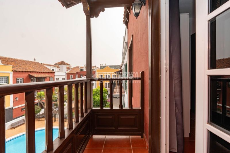 Foto c83a0175-30b5-4ea9-9834-f9ccab94208d. Casa aparellada amb aparcament a Casco Urbano Adeje