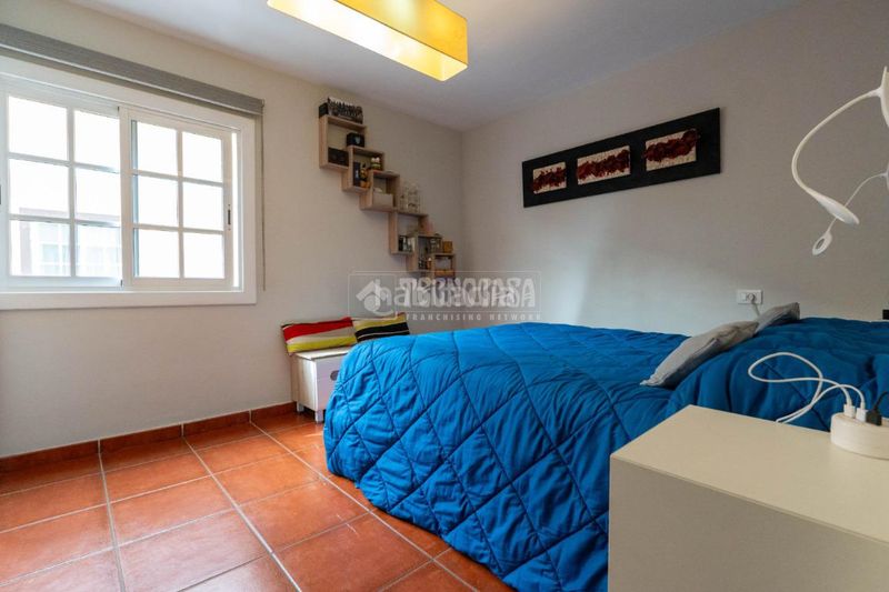 Foto cc18b683-35d8-40d4-9517-12ef1309b892. Casa aparellada amb aparcament a Casco Urbano Adeje