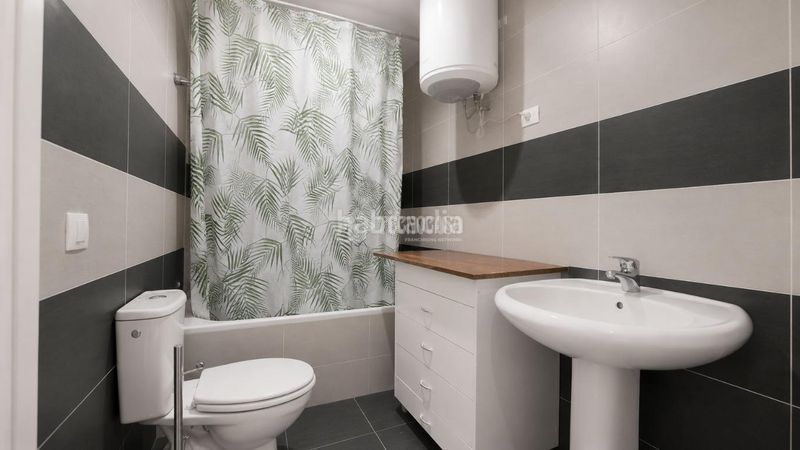 Foto 0c975e1c-56df-4e2b-bece-667d8395dd82. Piso  en venta en San Eugenio Alto Adeje