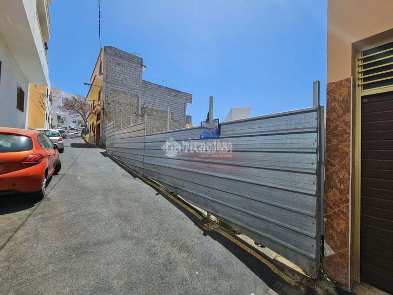 Foto d935ed16-02c4-4260-8145-2fe118172676. Terreny residencial a Casco Urbano Adeje